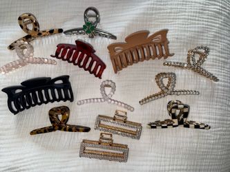 Huge Lot of Claw Hair Clips