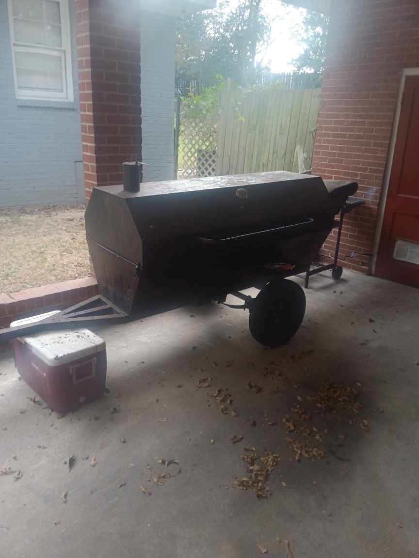 BBQ Grill On Trailer