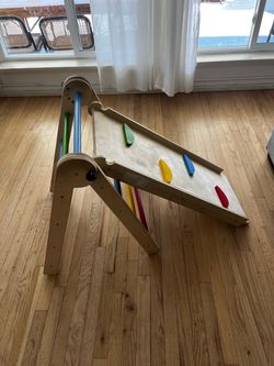 Wooden Kids Indoor Climbing Ramp with Rungs