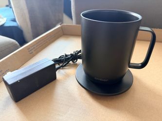 Ember Mug 2 14 oz Smart Temperature Control Mug + Charger