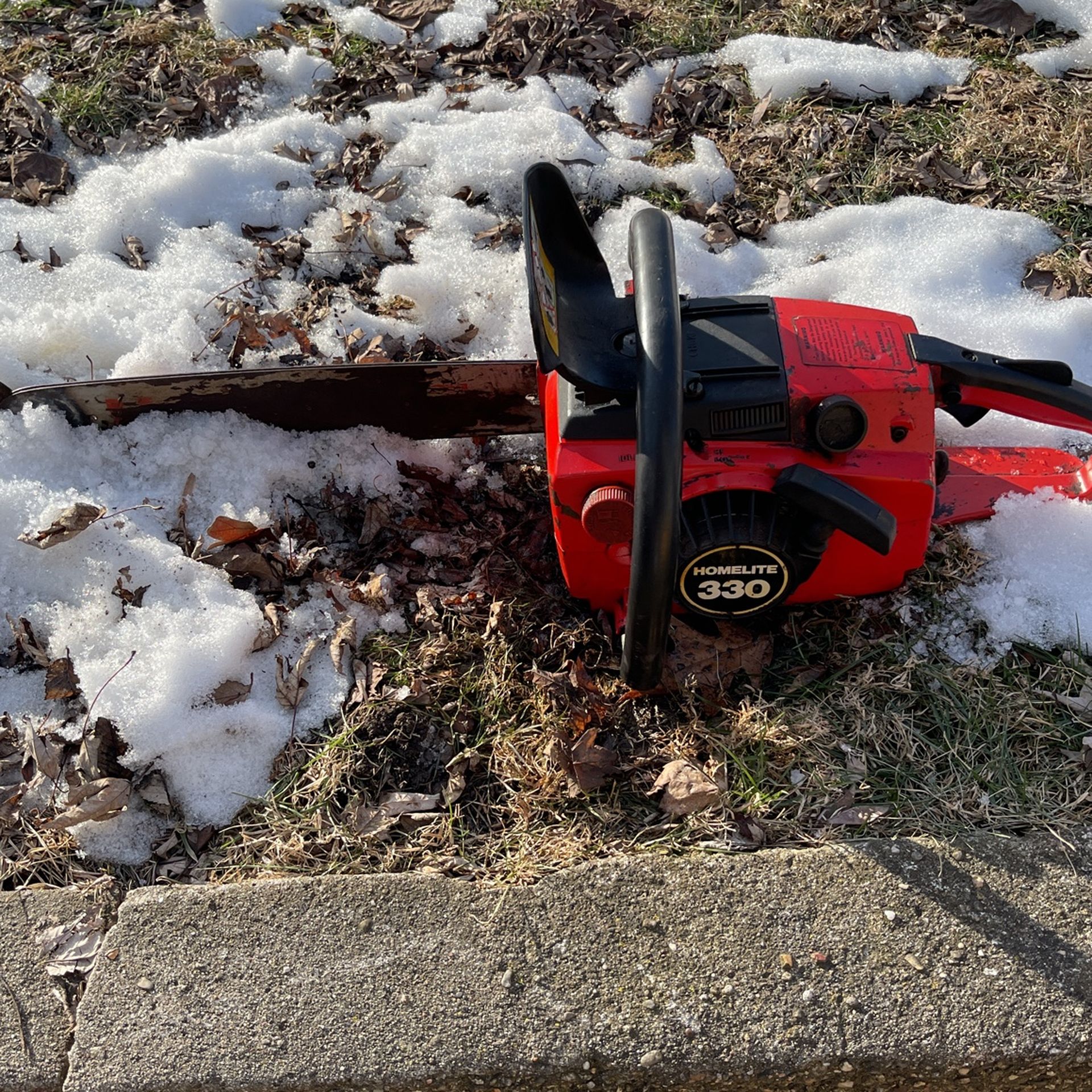 Homelite 330 Chainsaw