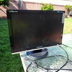 Samsung 19" Computer Monitor 
