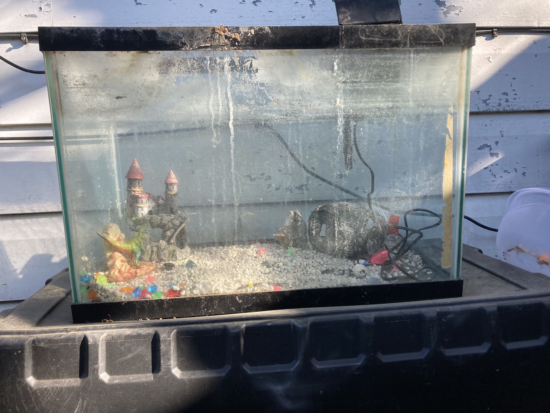 Fish Tanks With Pump And Accessories /Tanque De Pescado Con Pompa Y Accesorios 