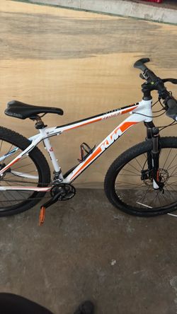 KTM MOUNTAIN BIKE