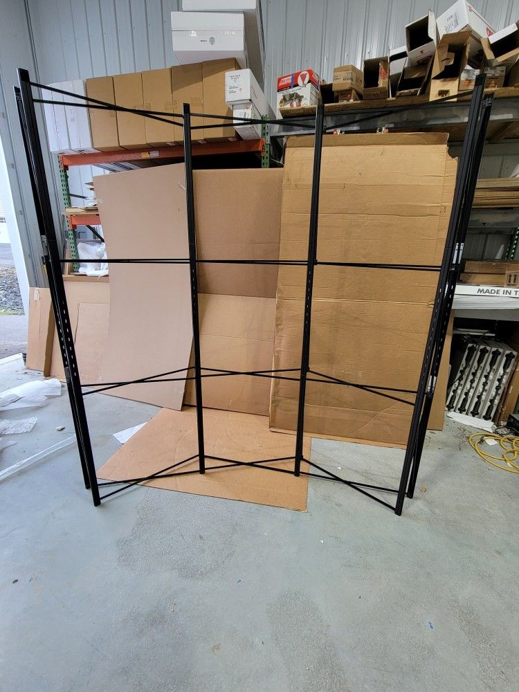 8' Curve Trade Show Booth and 2 Cases