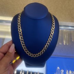 18” Curb Chain 10k Y/G  30.0 Gram 