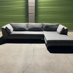 *Free Delivery* Gray Modern Custom Made Sectional Couch Sofa
