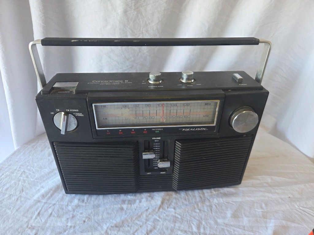 Vintage Concertmate 8 Boom Box Stereo Radio with 8 Track Player