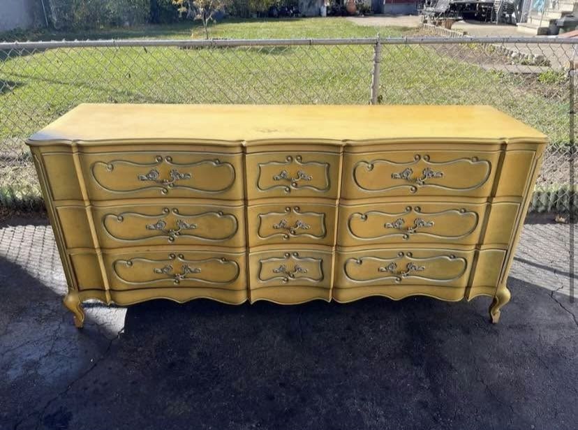 French Provincial Dresser 6 Drawers