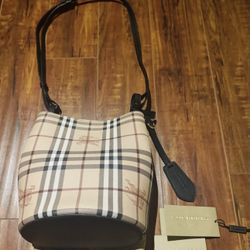 Authentic Burberry Haymarket Check Shoulder/Crossbody Bucket Bag