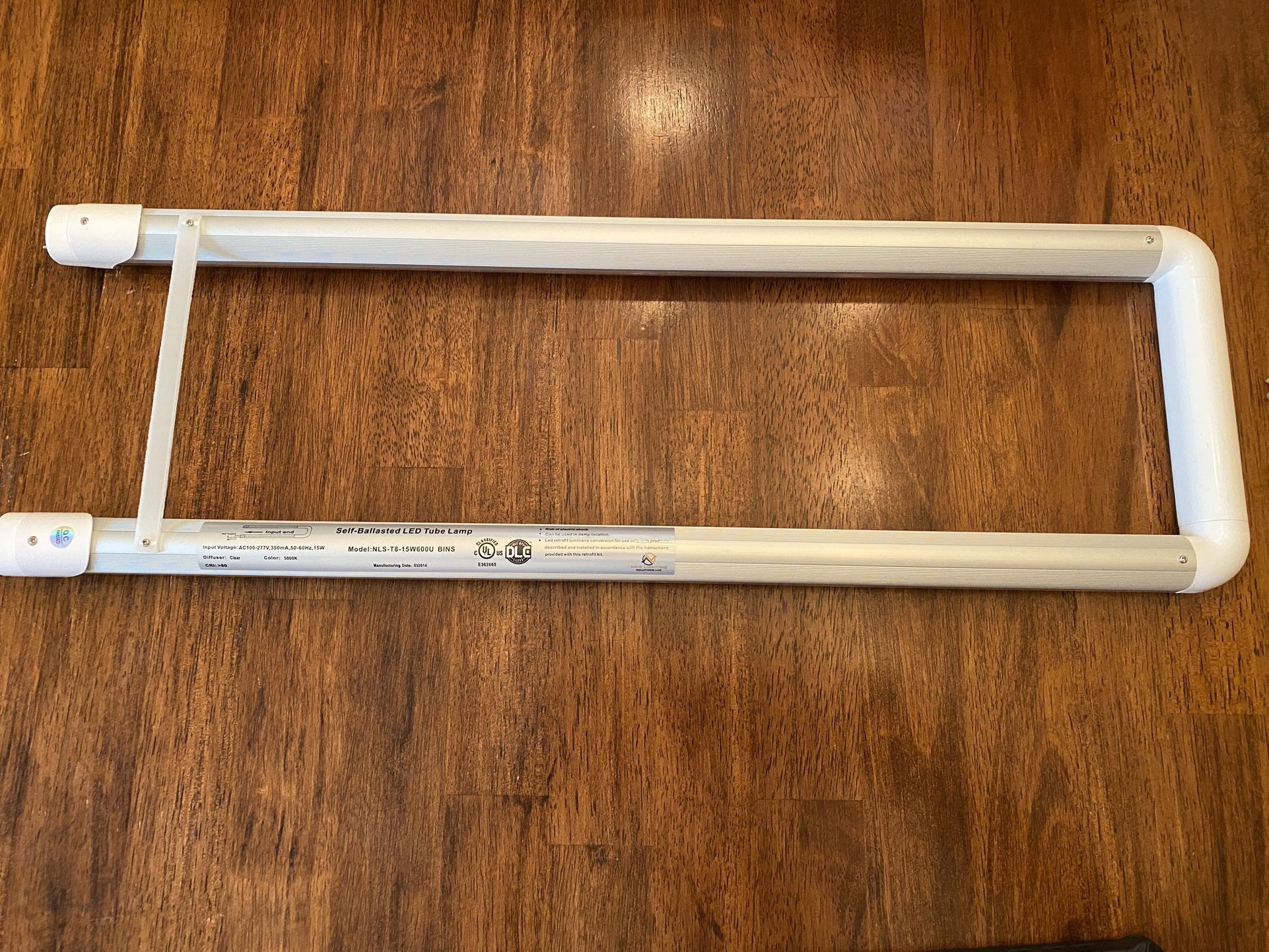 NEW Led Tube Light NLS-T8-15W600U 5000K - Clear Lights are NEW