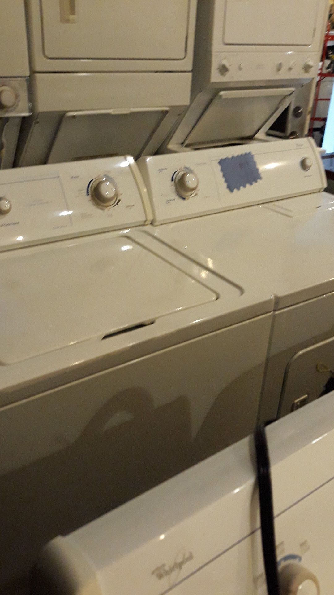 Whirlpool washer and dryer set excellent condition 4months warranty