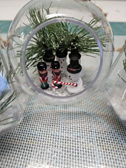 Christmas Terrarium Singing Choir Ornament 