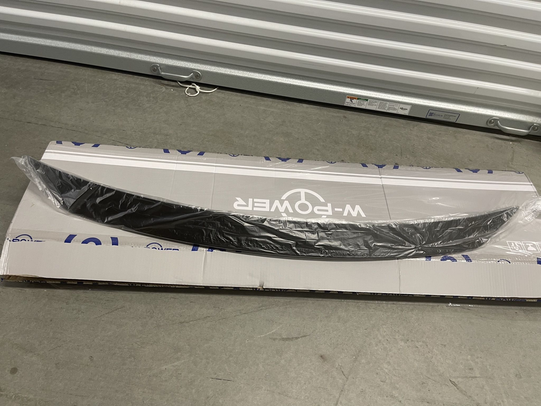 WPower 47in Spoiler