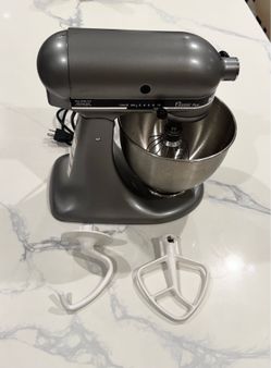 KitchenAid KSM75SL0 Classic Plus Series 4.5 Quart Tilt-Head Stand Mixer Silver