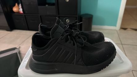 Adidas Sneakers