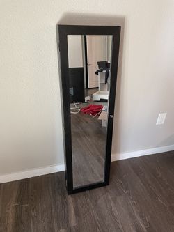 Hanging Jewelry Holder