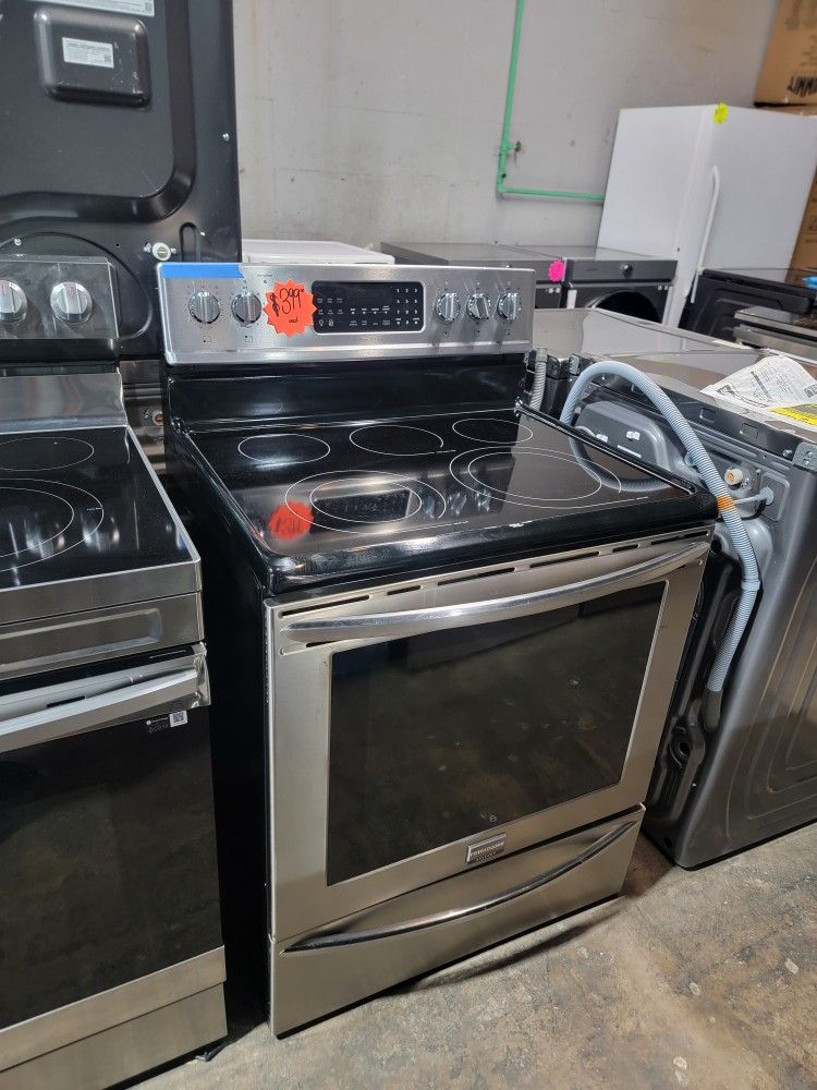 Frigidaire Glass Top Electric Stove Stainless Steel Working Perfectly 4-months Warranty 