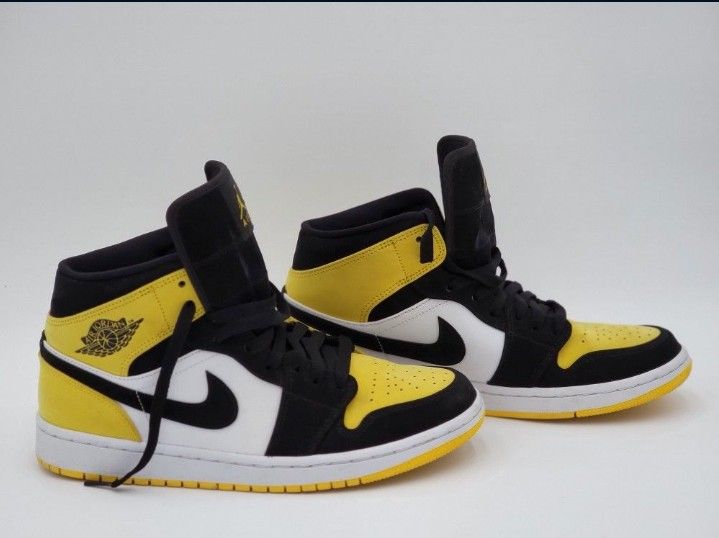AIR JORDAN 1 MID SE 'YELLOW TOE SIZE 9