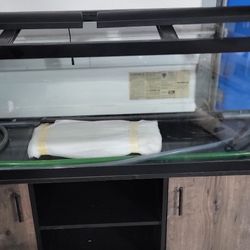 125 Gallon Aquarium with Stand