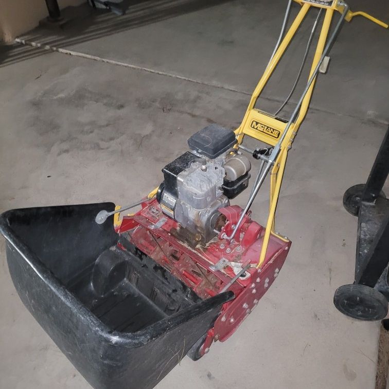 Mclane Reel Mower for Sale in El Paso, TX - OfferUp