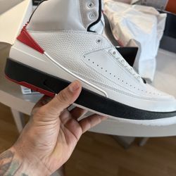 Jordan 2 Retro OG Chicago (2022)