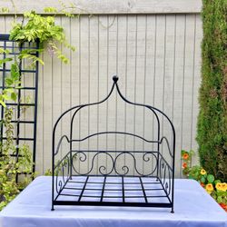 Iron Pet Canopy Bed ~ So Cute & Fun! 