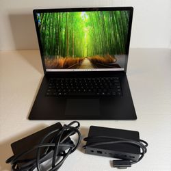 Microsoft Surface Laptop 3 15"  1872 Core i7 512GB SSD 16GB RAM w/Dock Station