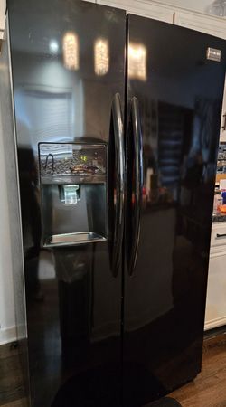 Frigidaire Black Side-by-Side Refrigerator