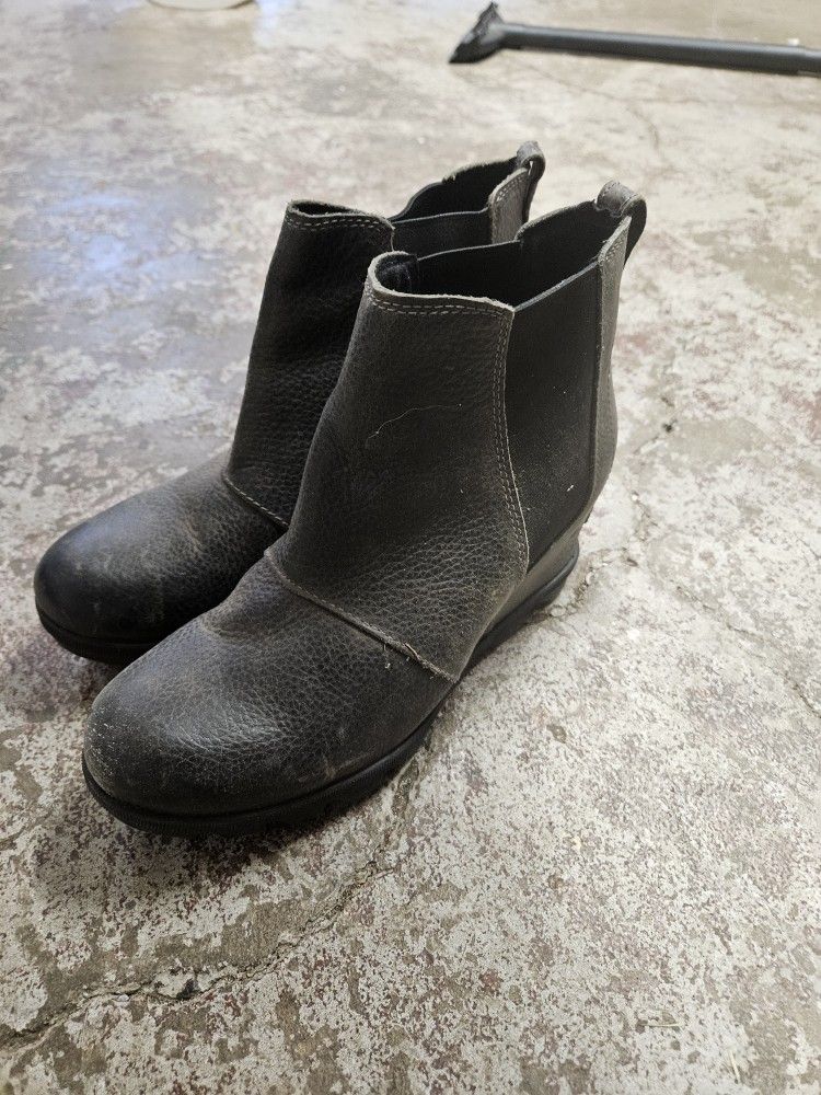 Sorel Joan of Arctic Wedge II Chelsea Boot.