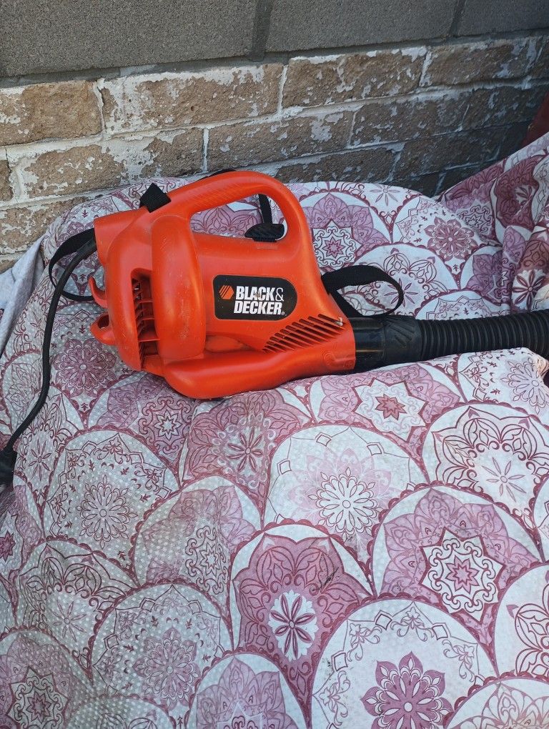 Leaf Blower Black And Decker $25
