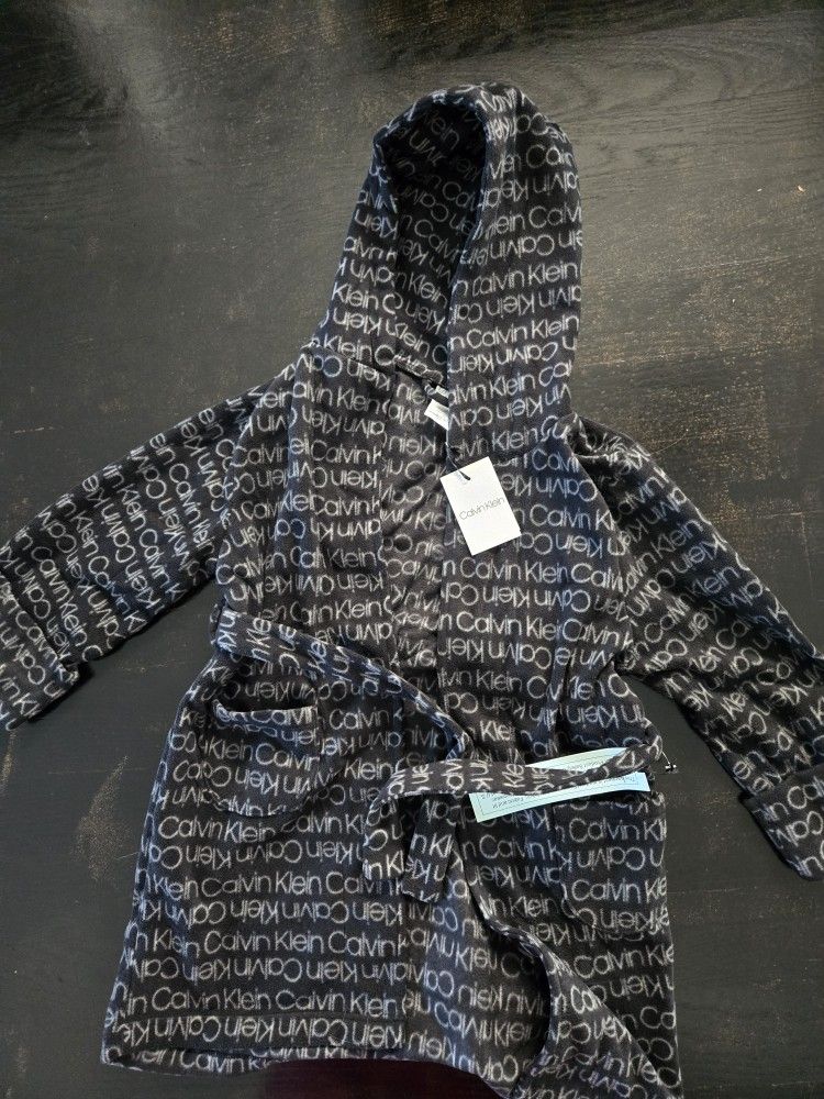 Robe Kid Size S