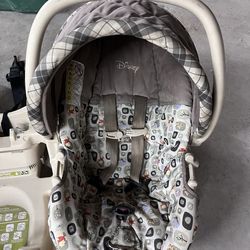 Disney Graco Car Seat w/Base-Used
