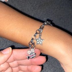 Charm Bracelet Hollywood Designs