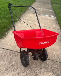 Chapin 8002A Broadcast Turf Spreader Seeder Fertilizer - Like New