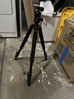 Tri-pod Camera Stand 