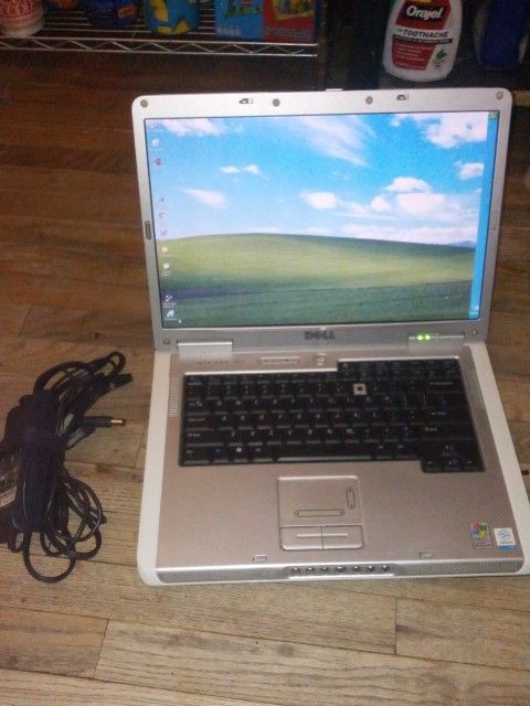 TOSHIBA LAPTOP
