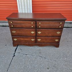 Vintage CAROLINA FURNITURE WORKS 6 Drawer Dresser 
