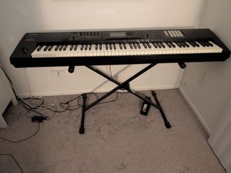 Beautiful ROLAND Keyboard Workstation
