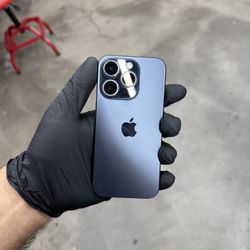 iPhone 15 pro 128gb (Cricket) 