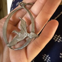 Vintage Bird Peace Dove Pendant Necklace 