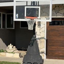 Spalding Screw Jack Portable Basketball Hoop