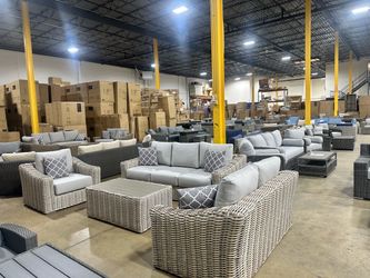 4pc Deep Seating Set BRAND NEW