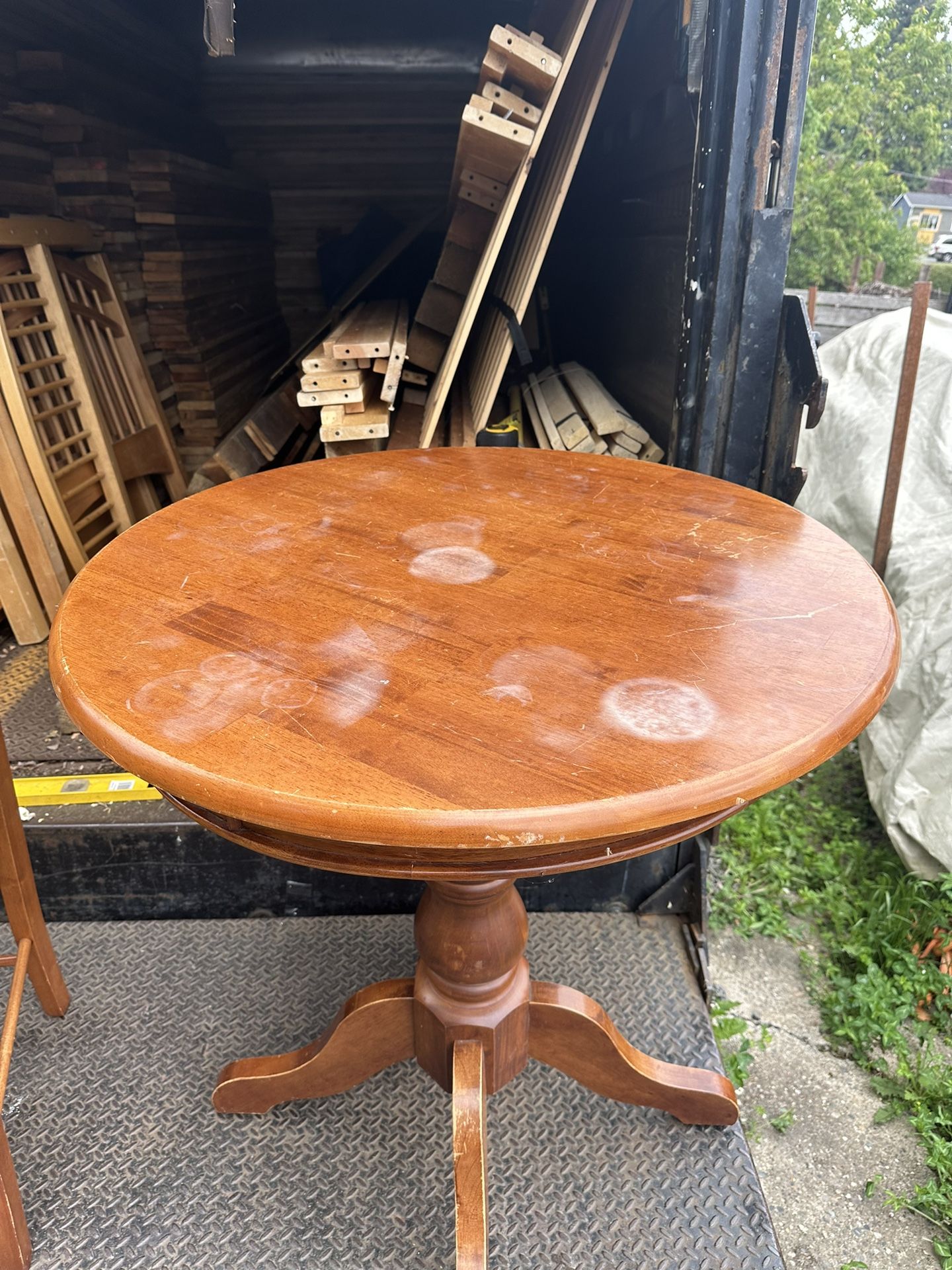 Costco Pub Table & (4) Chairs / Stool
