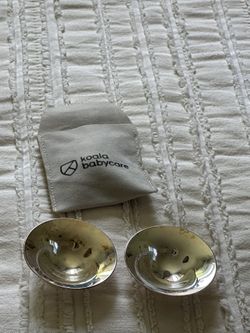 Silverettes Breastfeeding