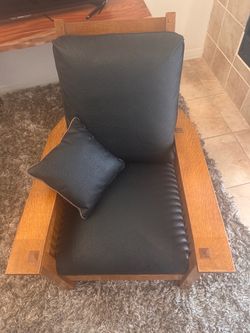 Stickley Spindle Morris chair – Quartersawn Oak, black ostrich embossed  leather cushion