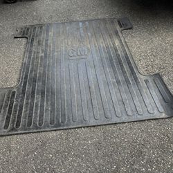 14-18 Chevrolet Silverado bed mat for 5’8” short bed OEM $100