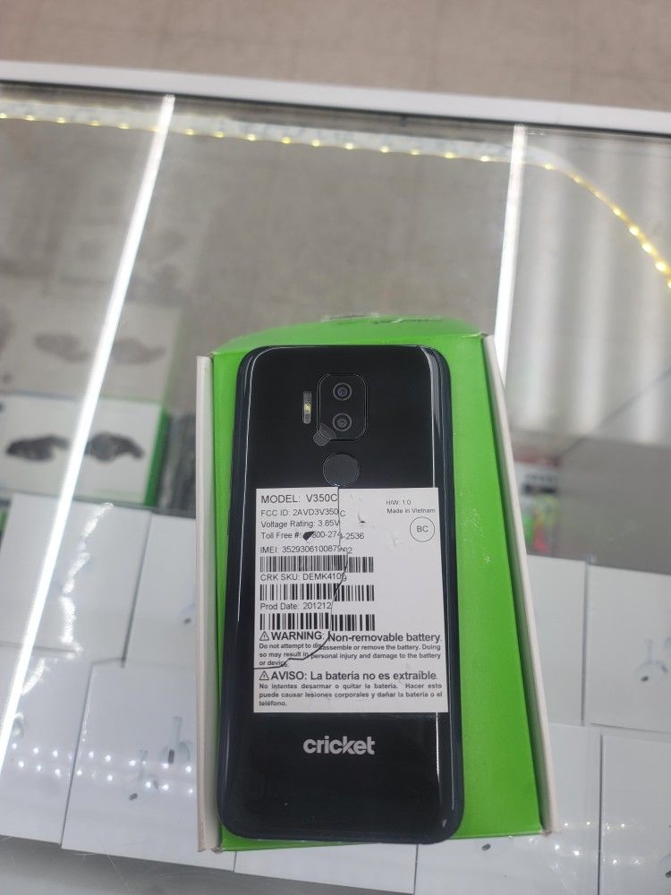 Cricket Phone Brand New 32GB cricket Only Or Wi-Fi
