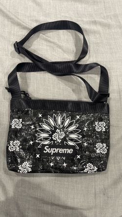 Supreme Waterproof sling bag 25$ OBO