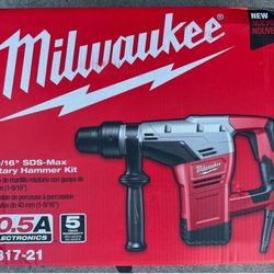 Milwaukee New 1 9/16” Rotary Hammer 